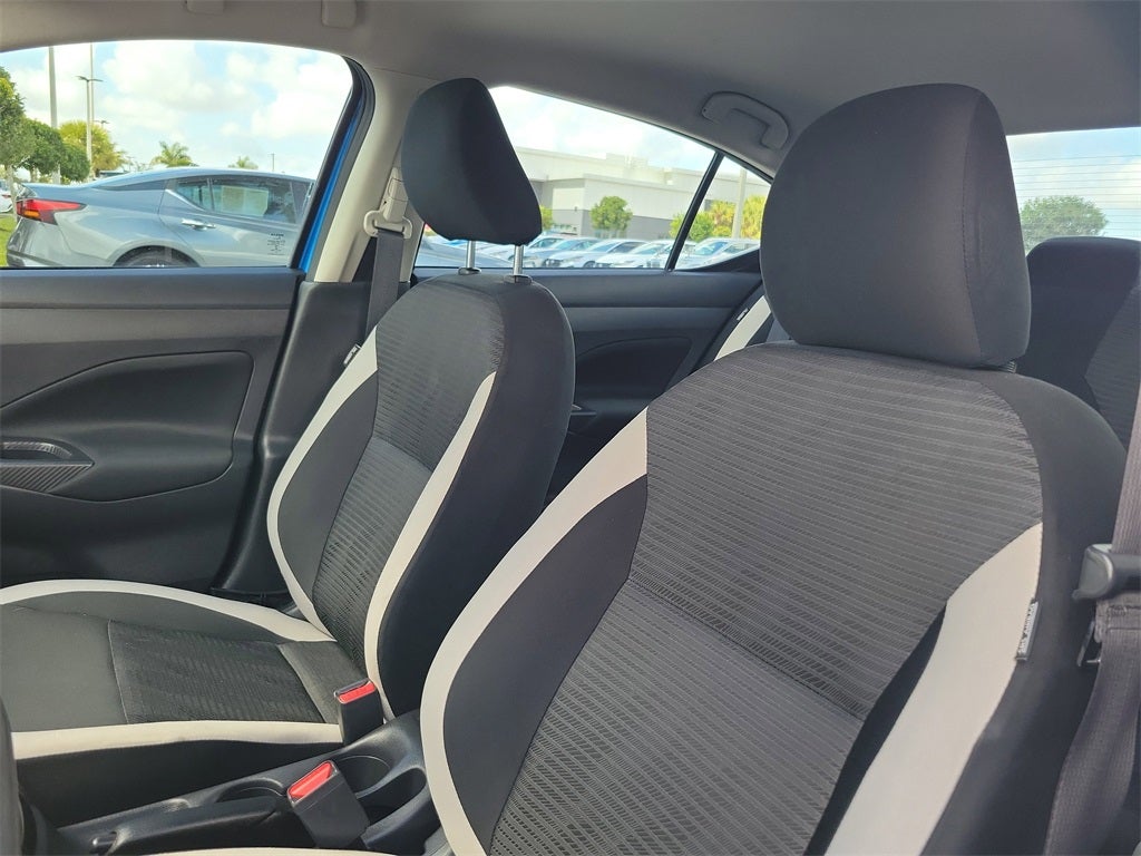 2022 Nissan Versa 1.6 SV