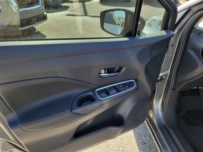 2025 Nissan Versa 1.6 SR