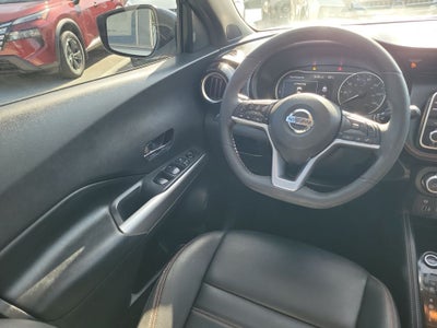 2019 Nissan Kicks SR