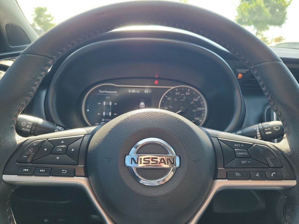2019 Nissan Kicks SR
