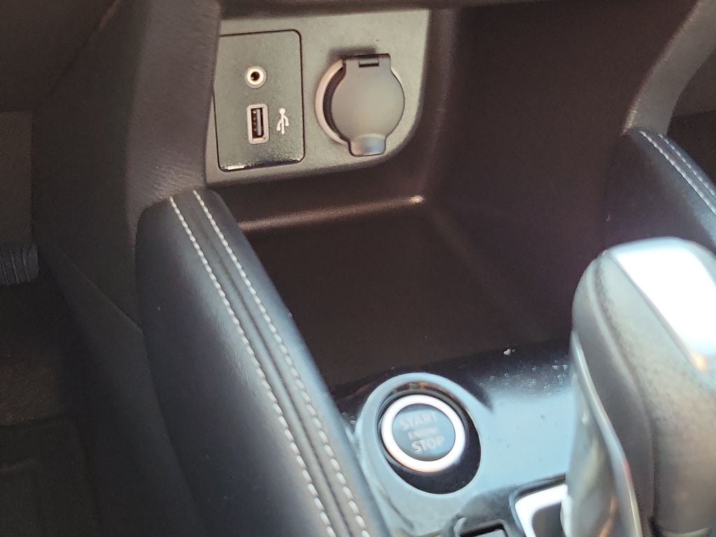 2019 Nissan Kicks SR
