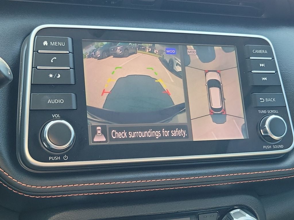 2019 Nissan Kicks SR