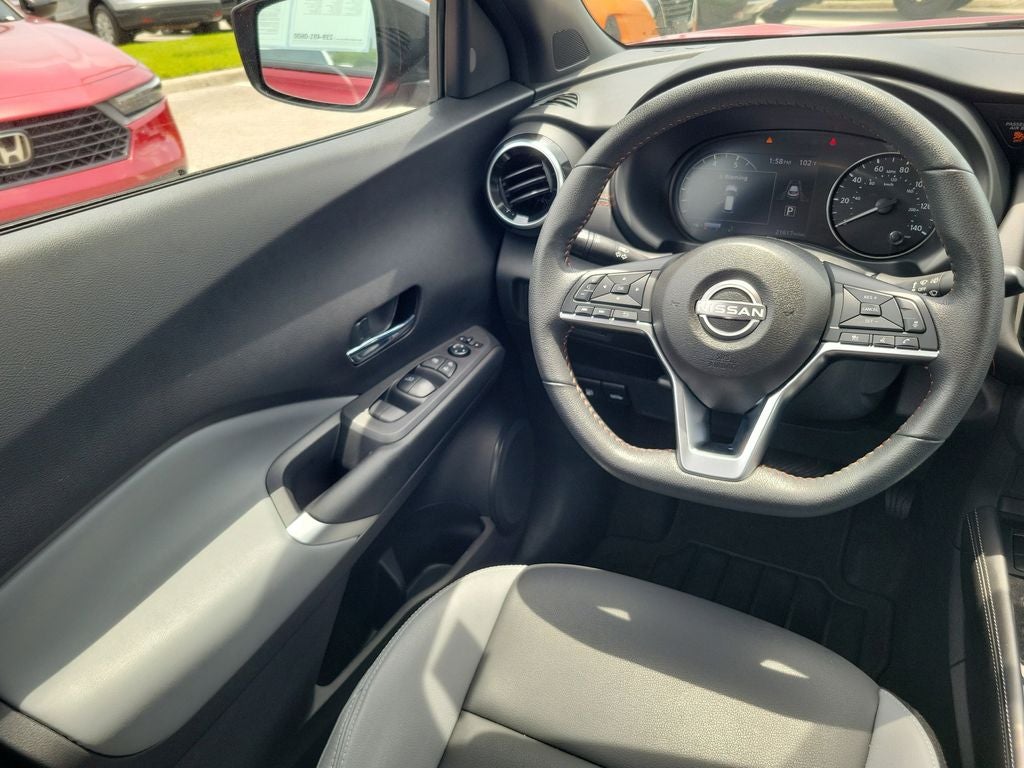 2023 Nissan Kicks SR