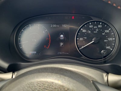 2023 Nissan Kicks SR