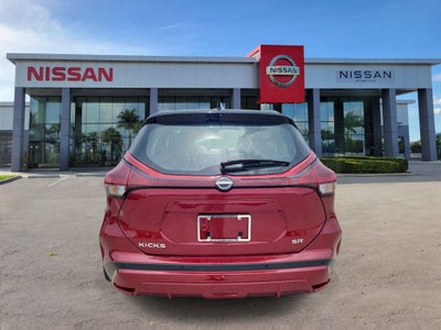2023 Nissan Kicks SR