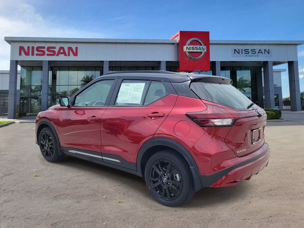 2023 Nissan Kicks SR
