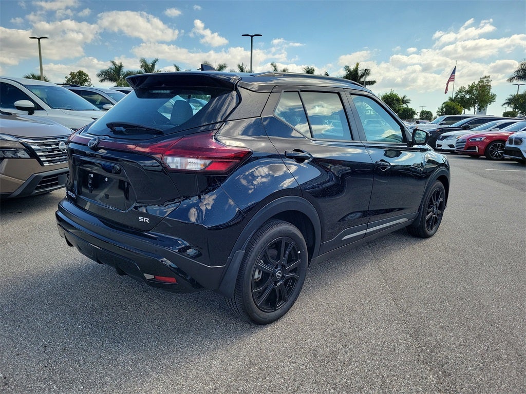 2024 Nissan Kicks SR