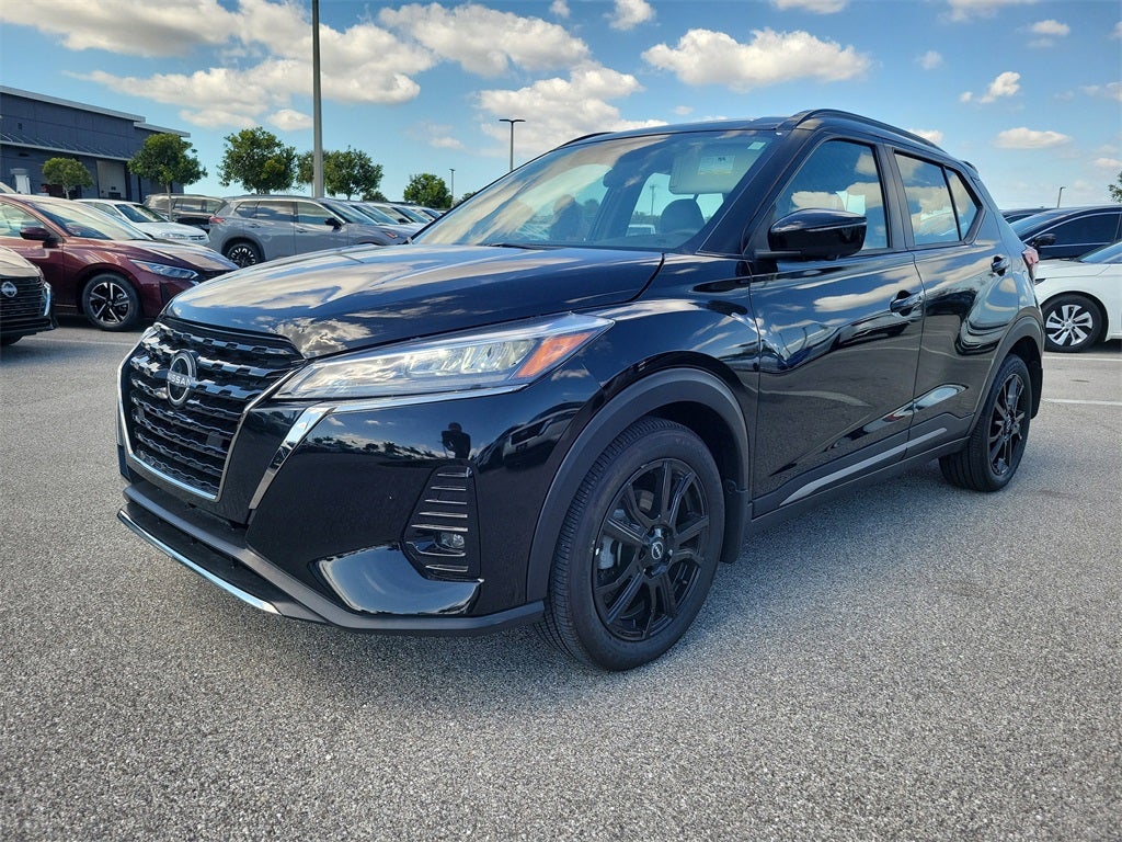 2024 Nissan Kicks SR