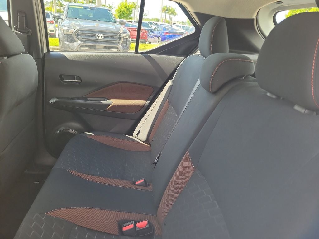 2024 Nissan Kicks SR