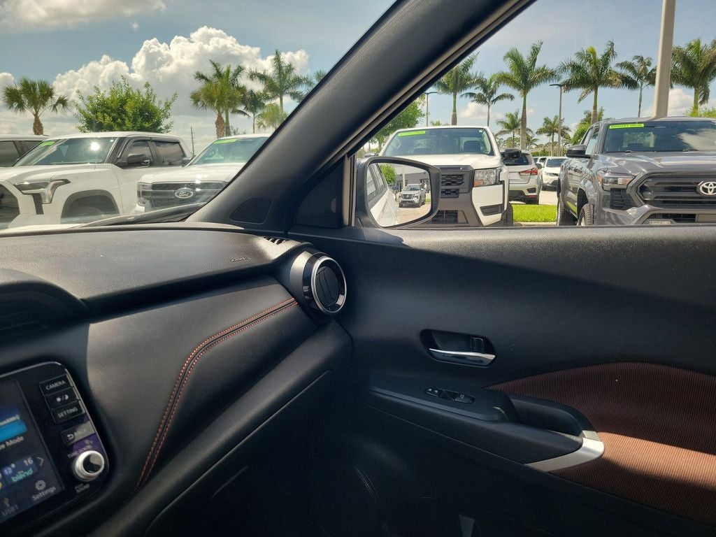 2024 Nissan Kicks SR