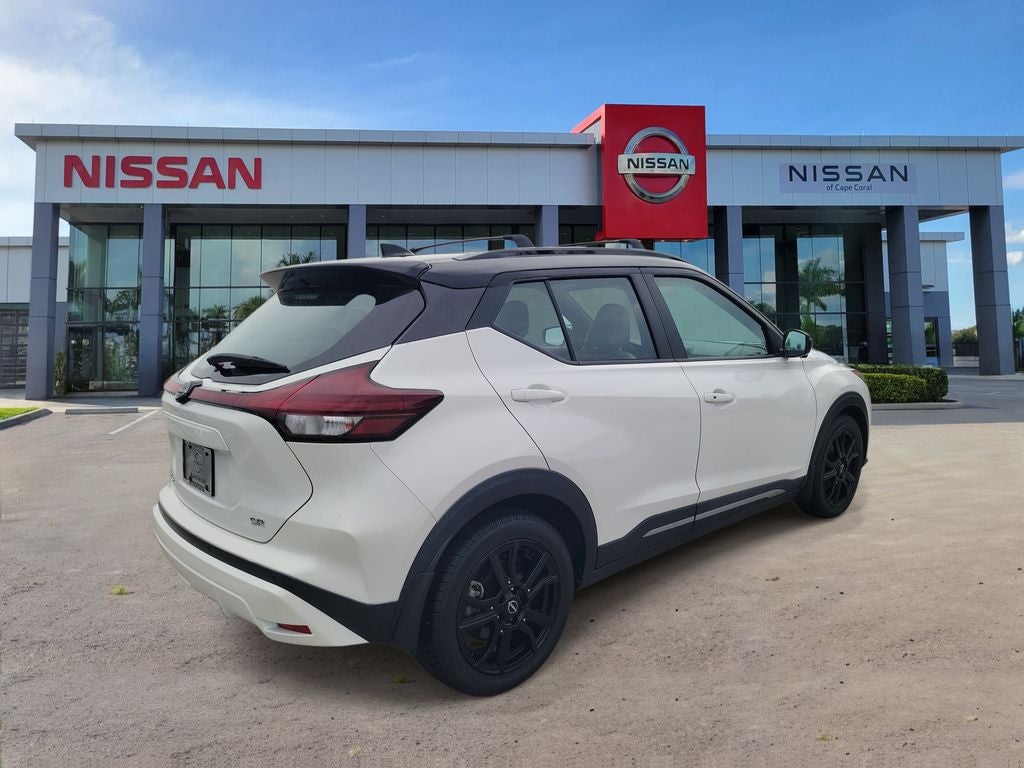 2023 Nissan Kicks SR