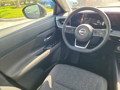 2025 Nissan Kicks SV