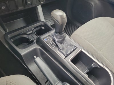 2022 Toyota Tacoma SR V6