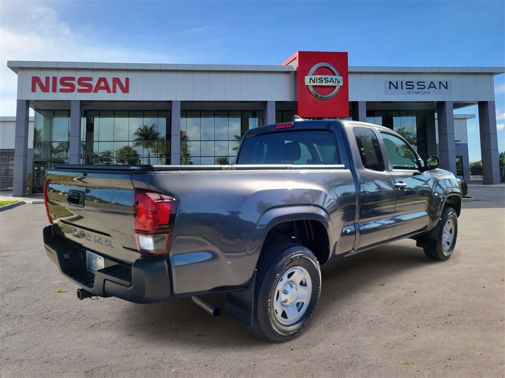 2022 Toyota Tacoma SR