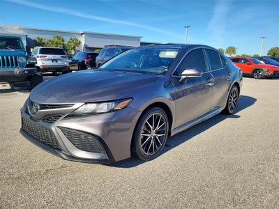 2024 Toyota Camry SE