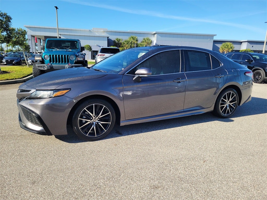 2024 Toyota Camry SE