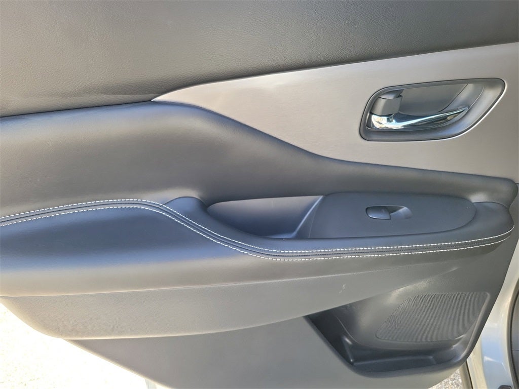 2022 Nissan Murano SV