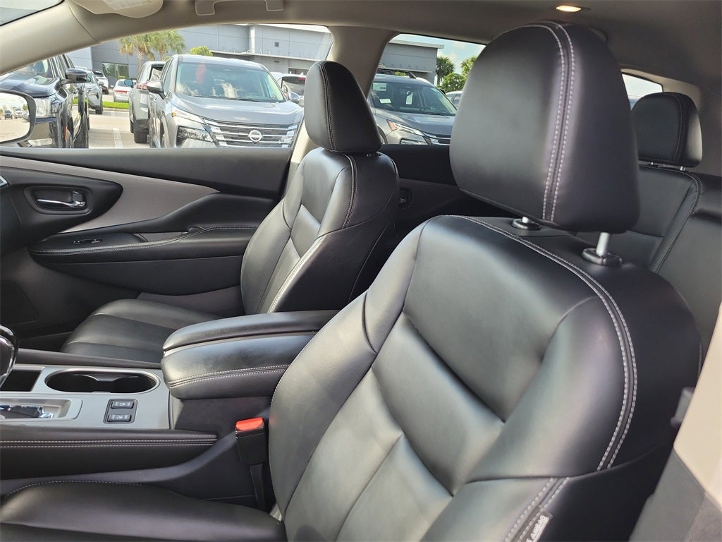 2022 Nissan Murano SV