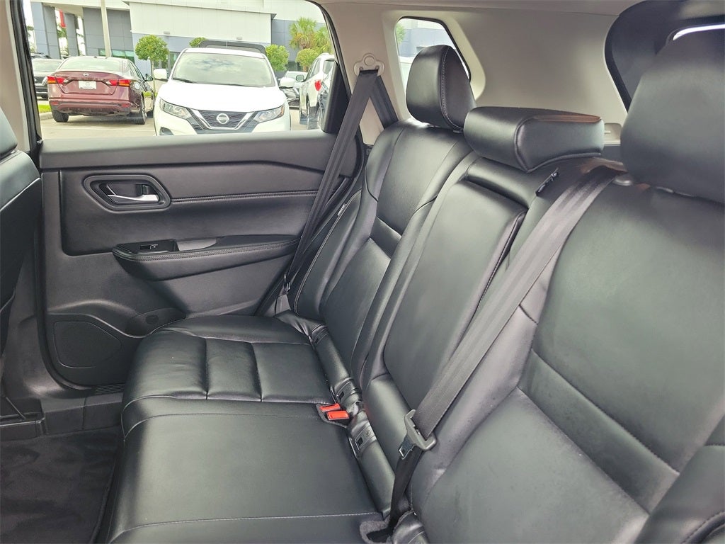 2025 Nissan Rogue SL