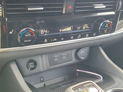 2025 Nissan Rogue SL