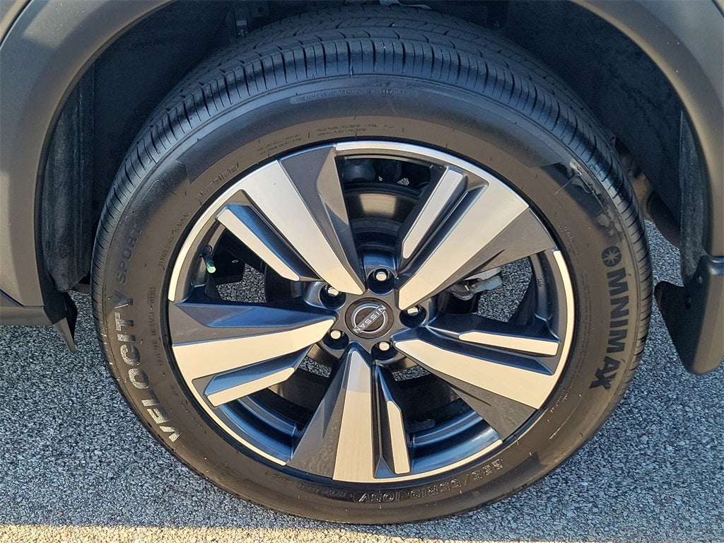 2022 Nissan Rogue SL