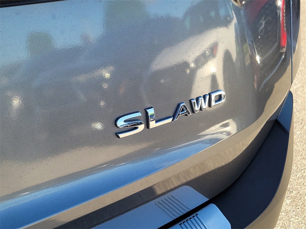 2022 Nissan Rogue SL