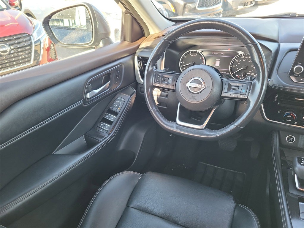 2022 Nissan Rogue SL