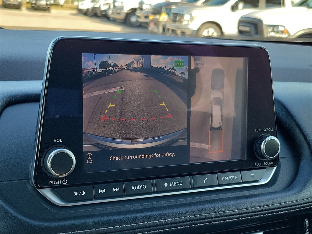 2022 Nissan Rogue SL