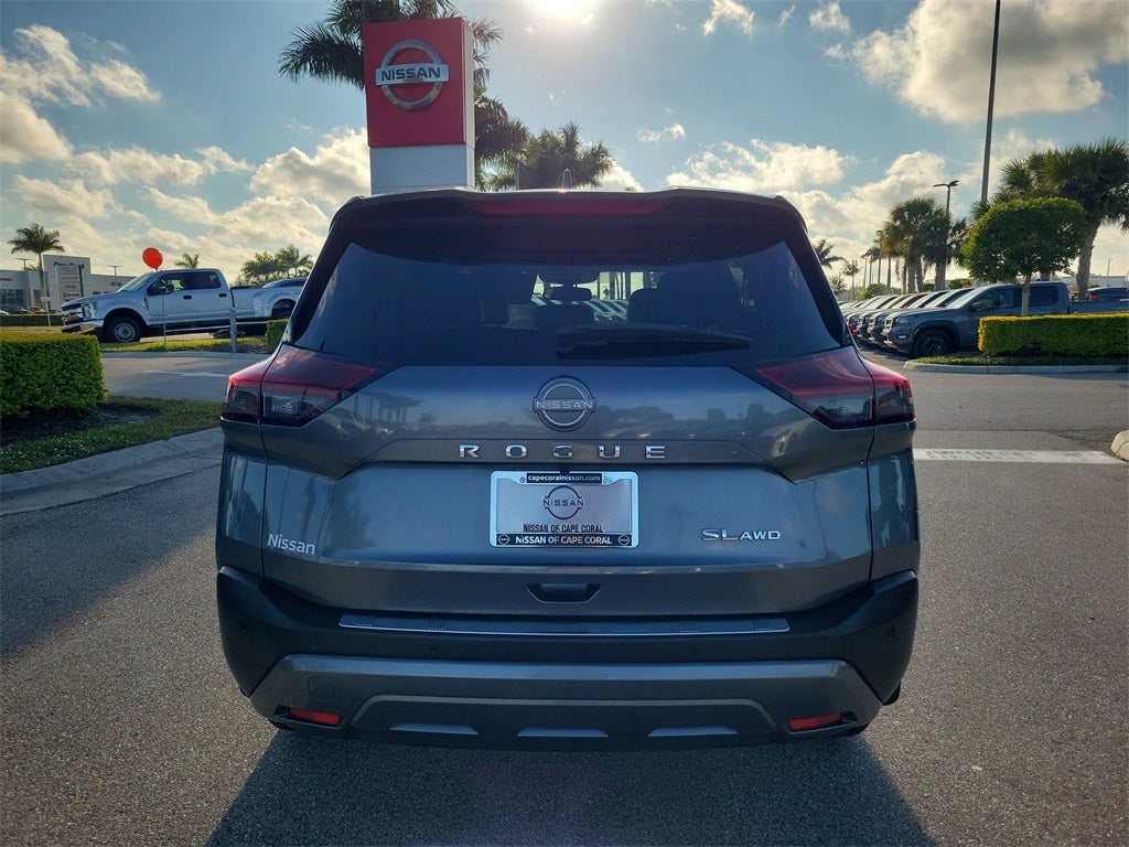 2022 Nissan Rogue SL