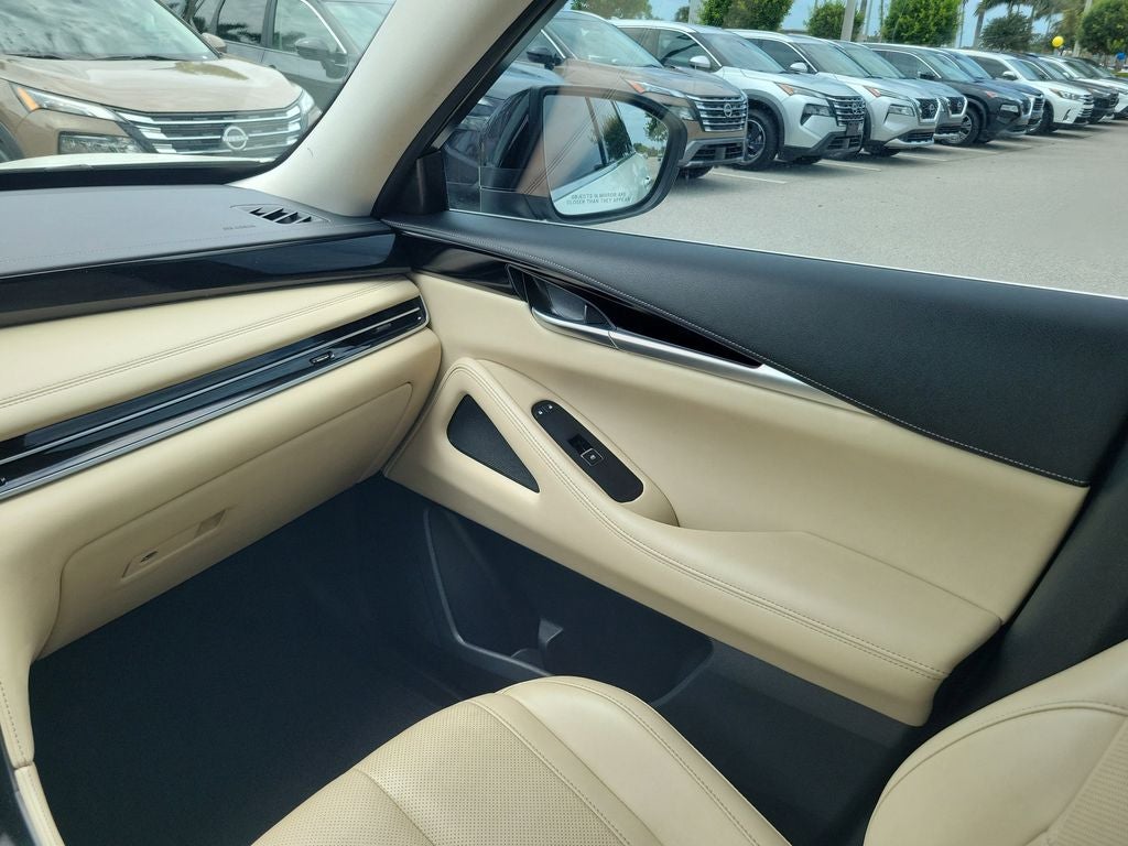2023 INFINITI QX60 PURE