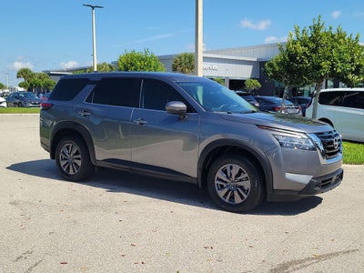 2022 Nissan Pathfinder S