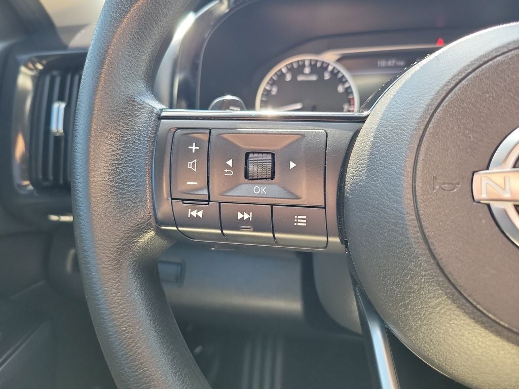 2022 Nissan Pathfinder S