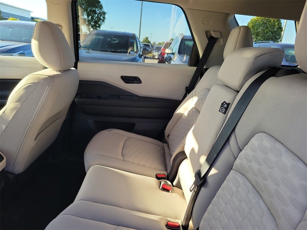 2023 Nissan Pathfinder SV