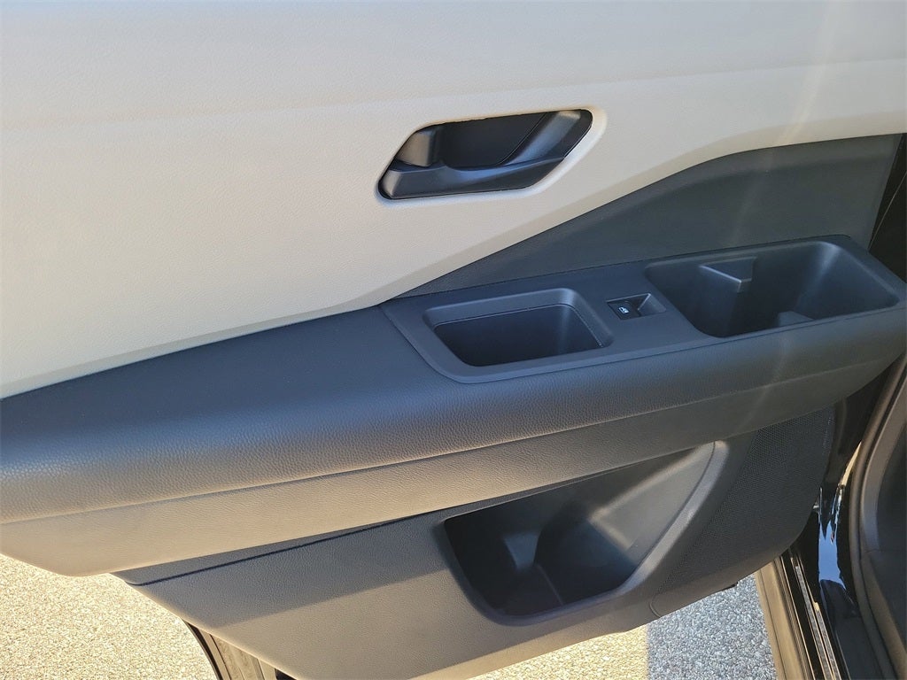 2023 Nissan Pathfinder SV