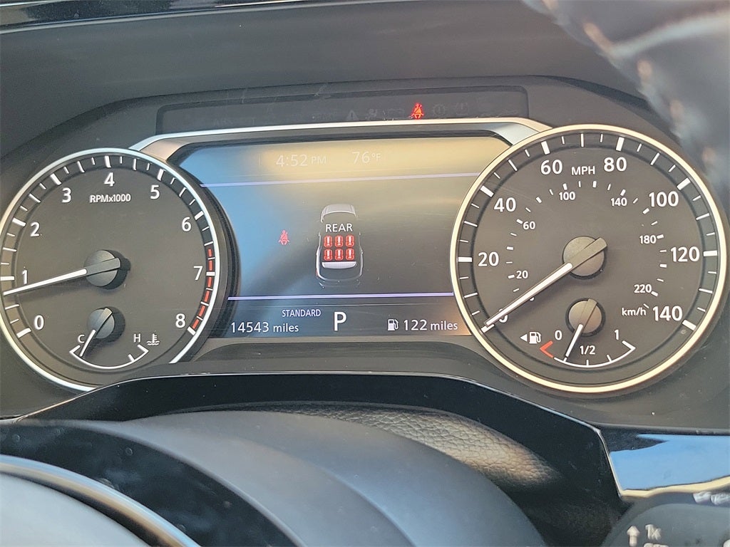 2023 Nissan Pathfinder SV