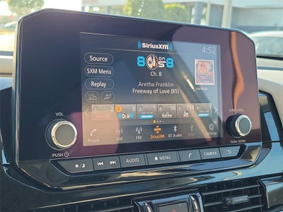 2023 Nissan Pathfinder SV