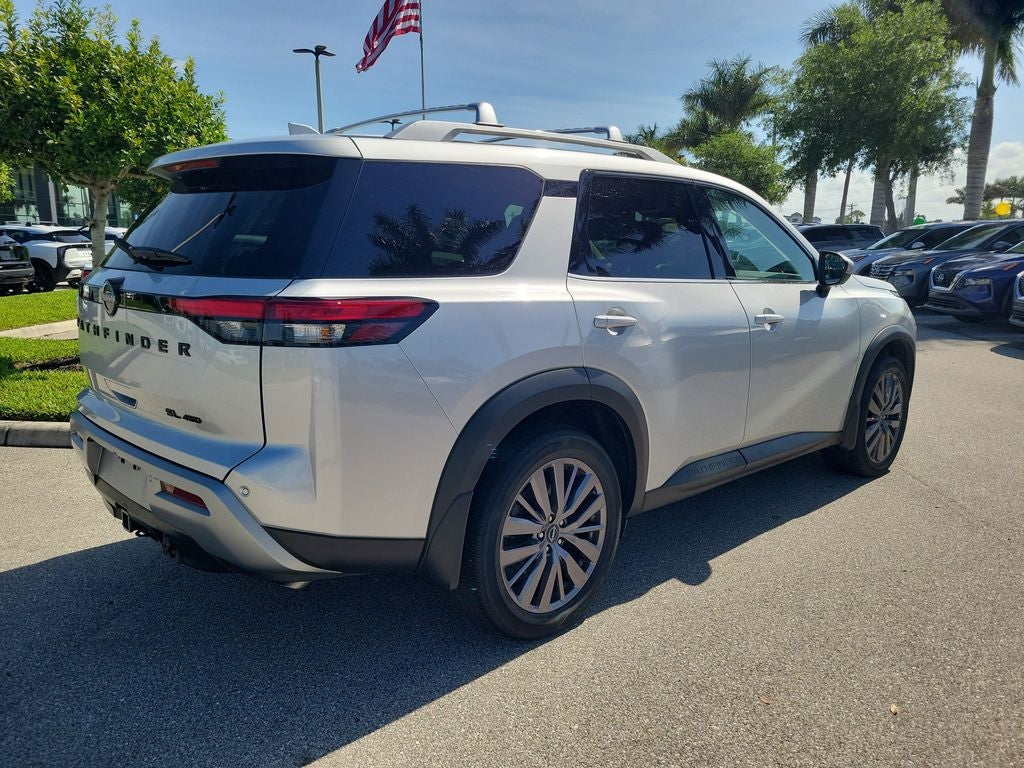 2023 Nissan Pathfinder SL