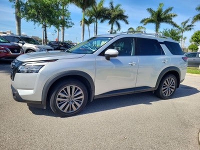 2023 Nissan Pathfinder SL