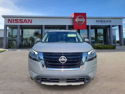 2023 Nissan Pathfinder Platinum
