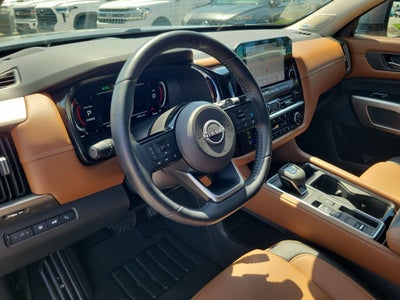 2025 Nissan Pathfinder Platinum