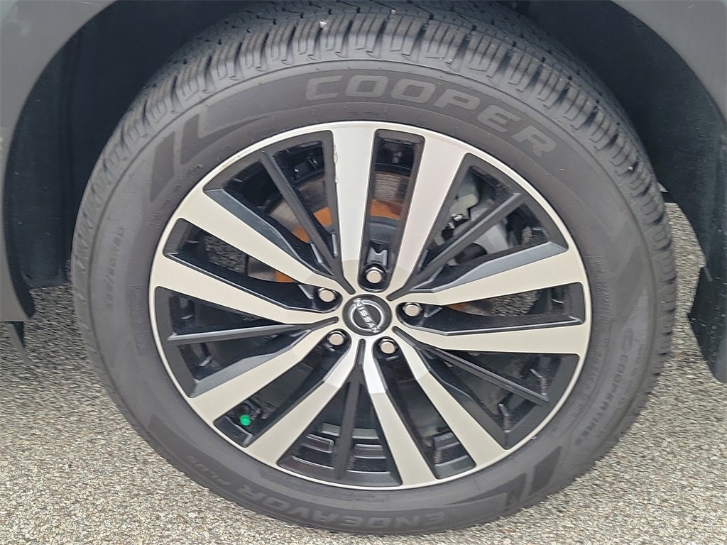 2024 Nissan Pathfinder Platinum