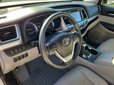 2017 Toyota Highlander XLE