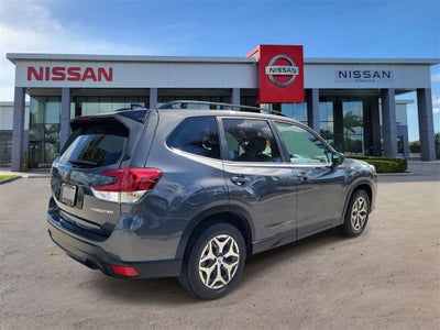 2024 Subaru Forester Premium