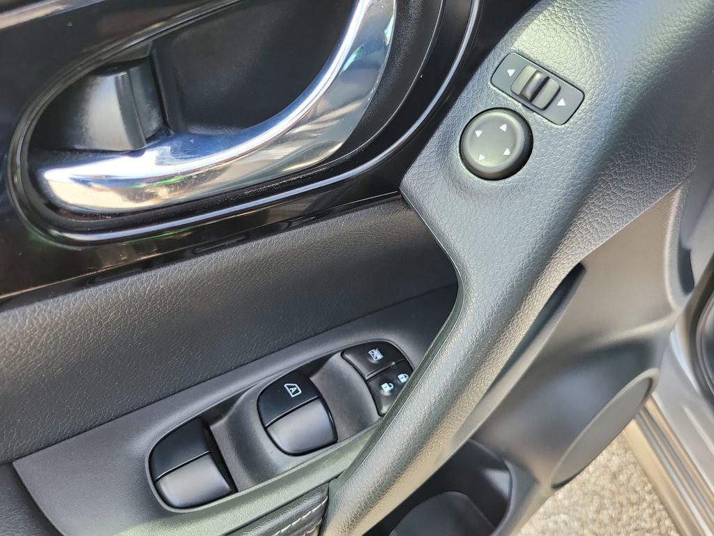 2021 Nissan Rogue Sport SV