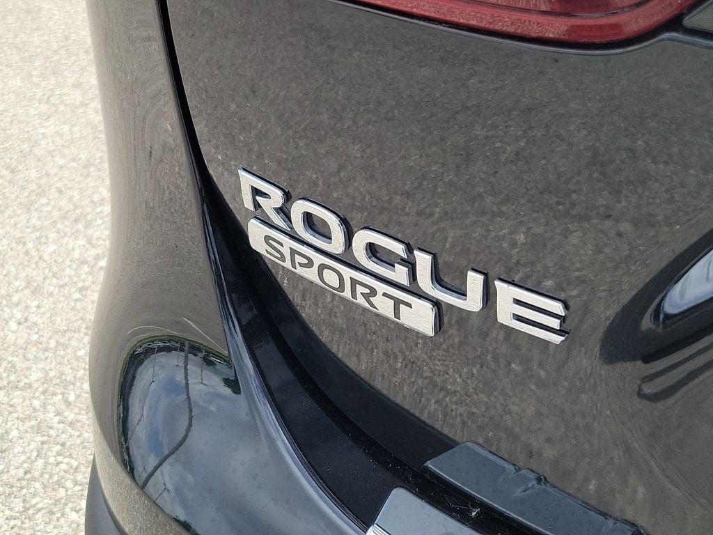 2022 Nissan Rogue Sport SV