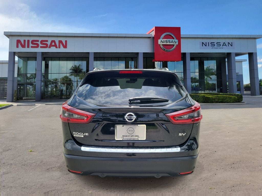 2022 Nissan Rogue Sport SV