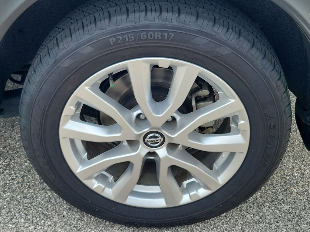 2022 Nissan Rogue Sport SV