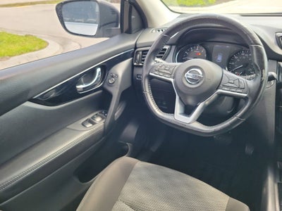 2022 Nissan Rogue Sport SV