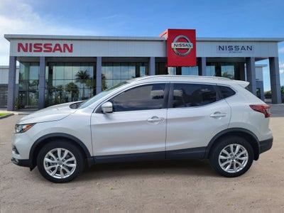 2022 Nissan Rogue Sport SV