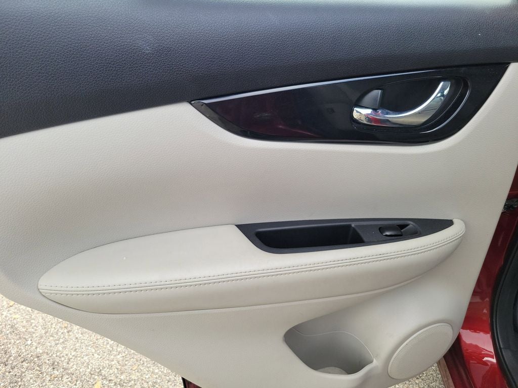 2022 Nissan Rogue Sport SL